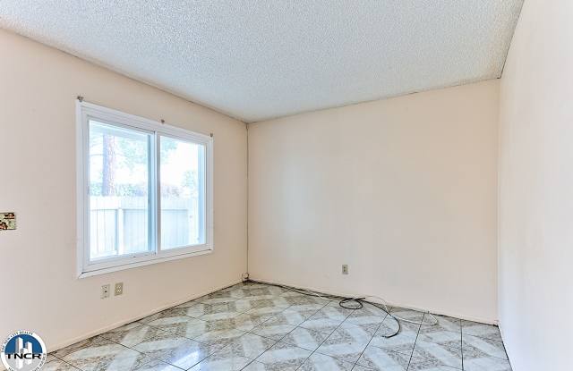 1650 S Campus Avenue