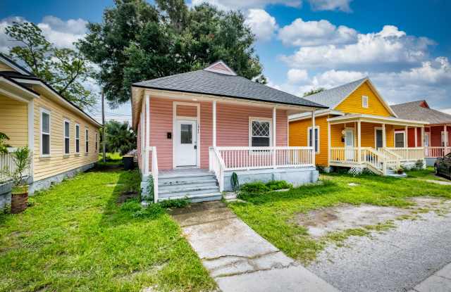 Photo of 1945 Redell Street