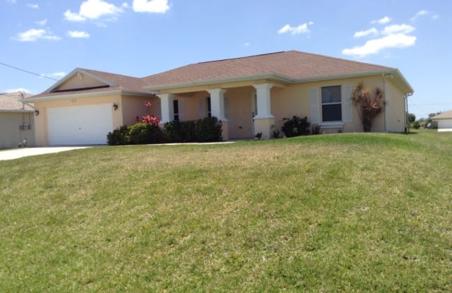 1212 NW 15th Ave - 1212 Northwest 15th Avenue, Cape Coral, FL 33993