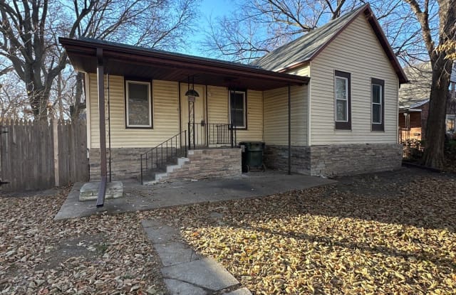 213 E Street - 213 E Street, Lincoln, NE 68508