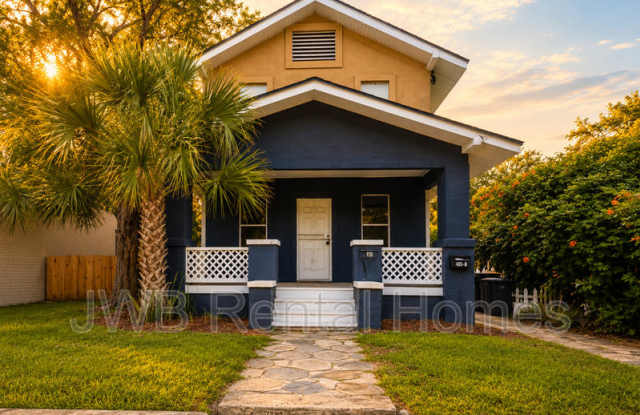 203 17th St W