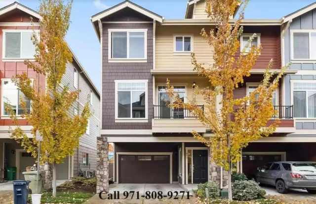 Photo of 459 Northeast Patricia Ann Place