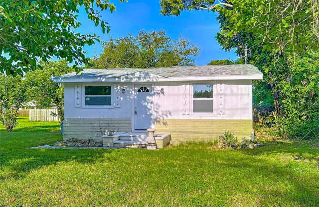 317 JESSICA STREET S