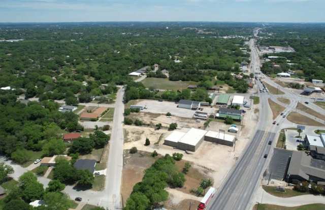 1220 Mineral Wells Highway