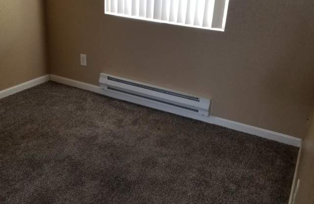 1515 S Woodland Ave #B