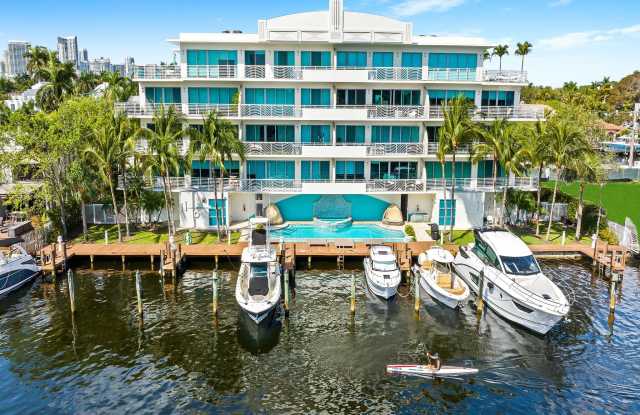 444 Hendricks Isle