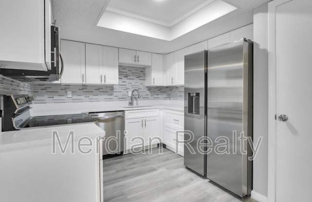 513 Fairways Lane Unit B