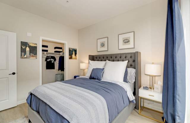 Photo of 175 Avenue F