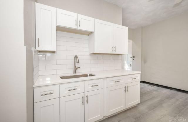 Photo of 475 Riddle Road unit: 2B