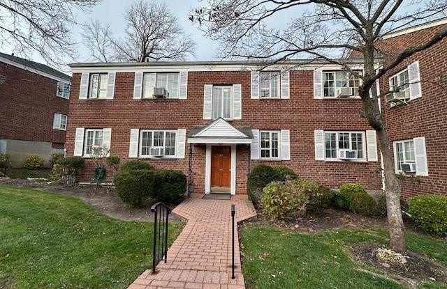 Photo of 415 W Main Street unit: 101B