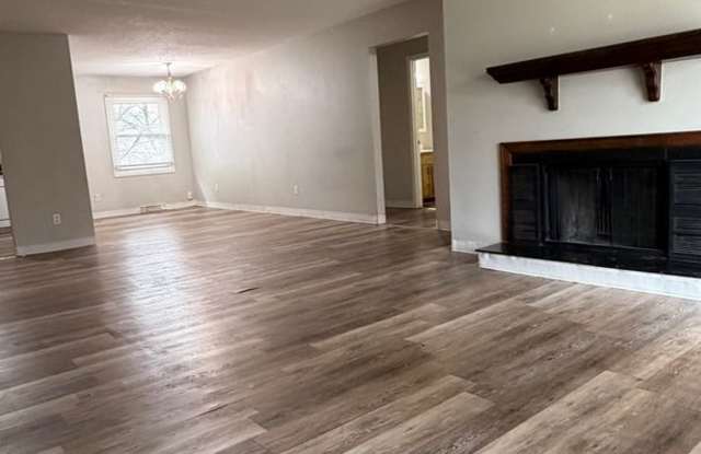 New on the Market-2 bedroom apartment-Maumee schools