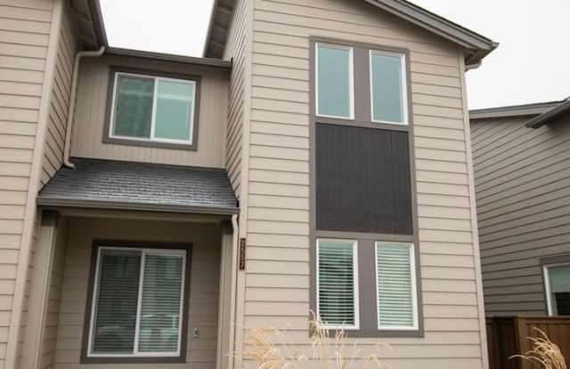 3 Bedroom Townhome close to Hospital!