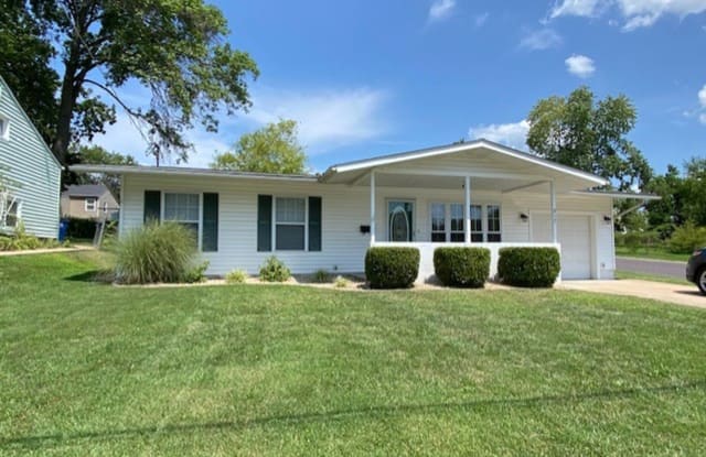 517 East 8th Street - 517 East 8th Street, Washington, MO 63090