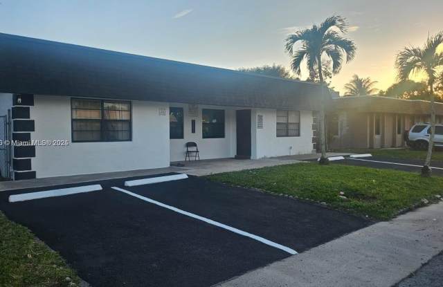 Photo of 7640 SW 10th St