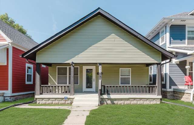 Completely renovated 2BR/1BA single family home minutes from Downtown Indy!