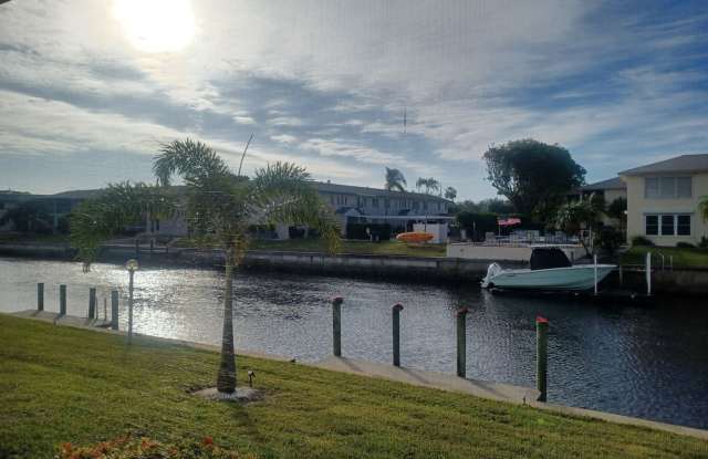 Waterfront Oasis 2/2 $1600 Coming in March