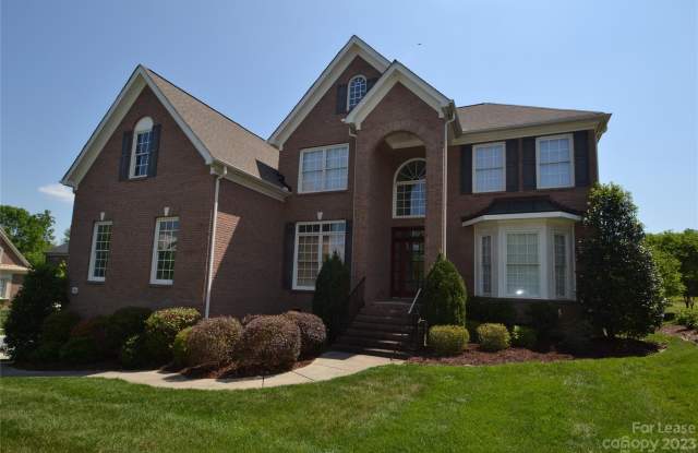 1144 Woodhall Drive