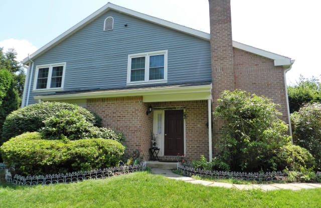 11 WINDSOR CIRCLE - 11 Windsor Ci, Chesterbrook, PA 19087