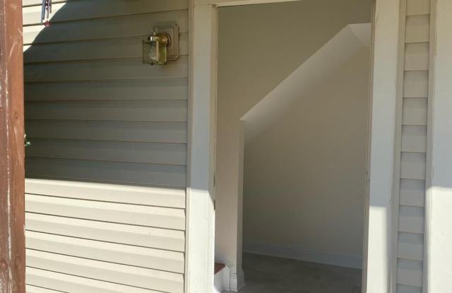 9470 SCARLET OAK Drive