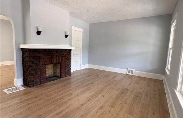 946 E 79th Street unit: 1