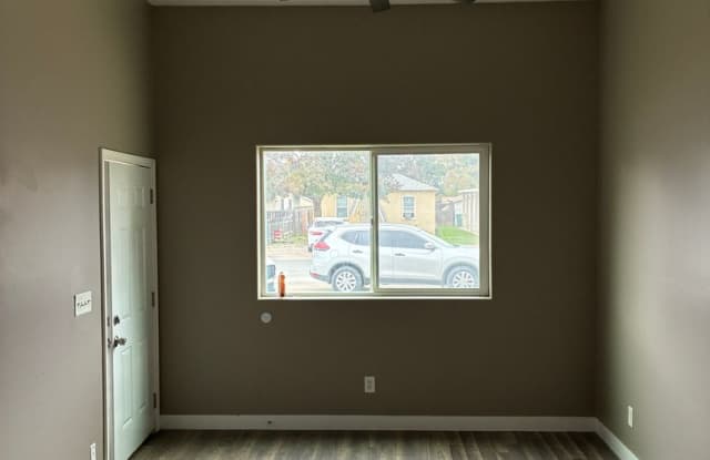 2 Bedroom 2 Bath Home