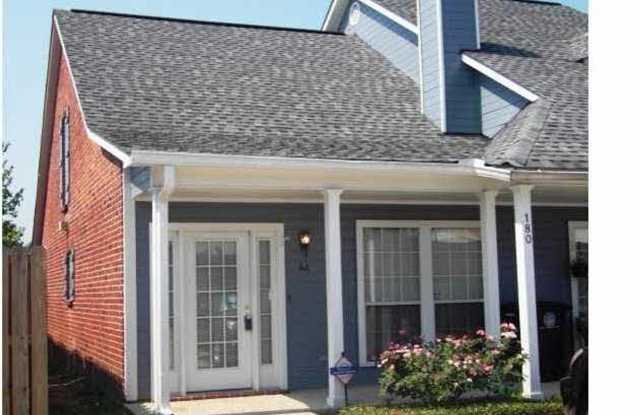 Location! Location! Updated, 2 bedroom, 2 bath condo near Bon Carre Business Center