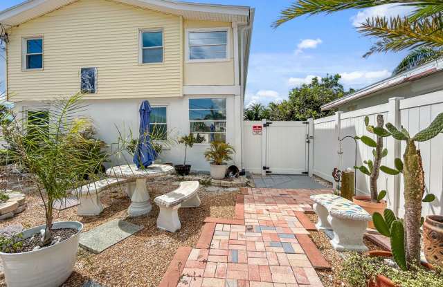 13535 Boca Ciega Ave