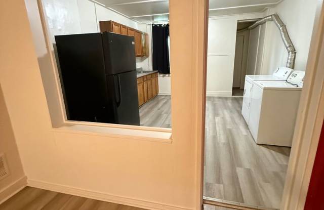 ATTENTION! 220 N Luzerne is Available NOW!