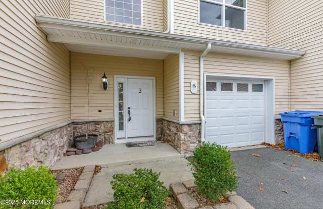 100 Pine Street unit: 3