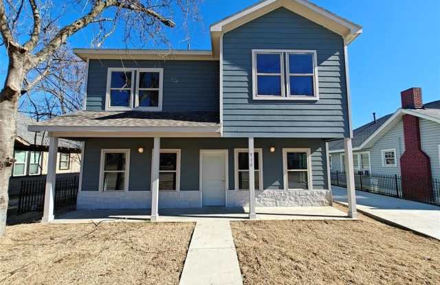 Photo of 914 N Rockwall Avenue