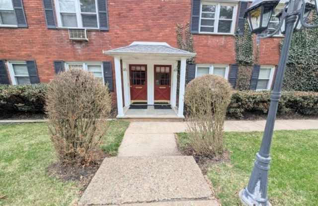 46 Mount Kemble Ave