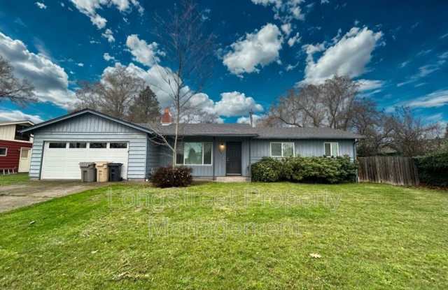 Photo of 1930 NW Kings Blvd