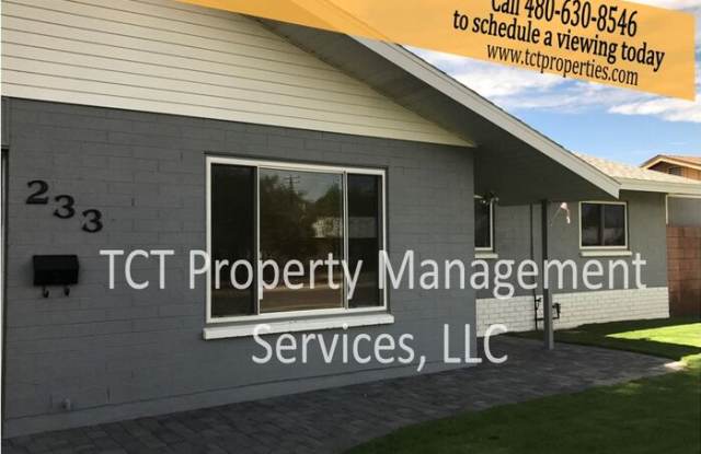 Photo of 233 East Balboa Drive