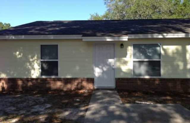 1709 Ridgewood Lane - B