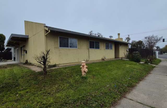 Carmichael 3 bedroom, $2195/month.