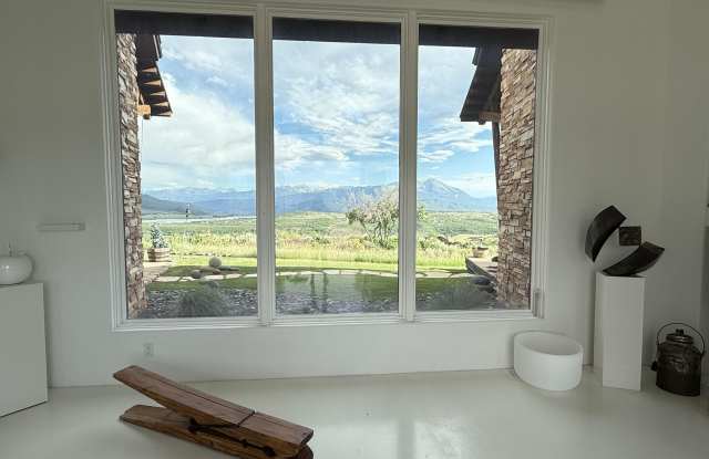 2103 Ten Peaks Mesa Road