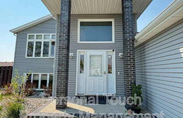 Photo of 3677 Polk St S