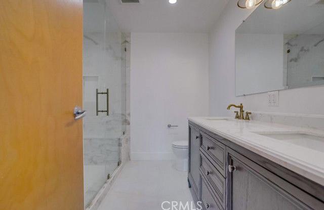 Photo of 35 North Raymond Avenue