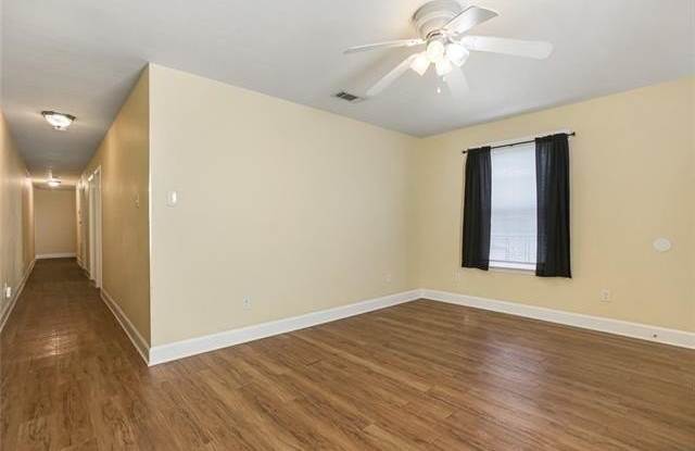 3135 N DORGENOIS Street