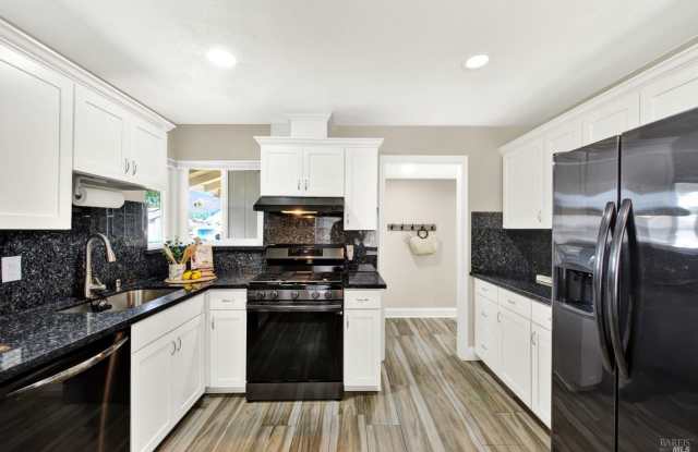 Charming Home In Fairfield - Available Now!