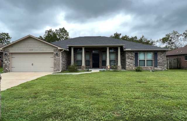 6175 Chester Dr - 6175 Chester Drive, Escambia County, AL 32526