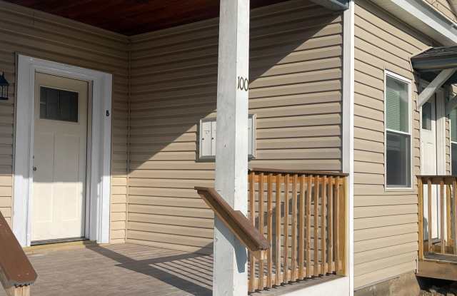 Photo of 100 Broad Street unit: Apt B