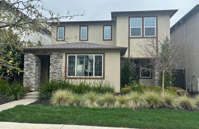 Top Of The Line Model 3/3 + Den Natomas! 180K in upgrades! PLEASE REFERENCE AD FOR VIEWINGS! - 2868 Edgeview Drive, Sacramento, CA 95833