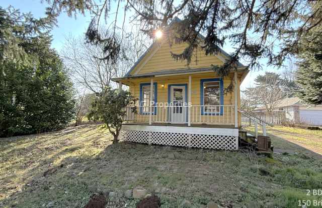 Photo of Large Yard! 2 BD Home in Fairview!