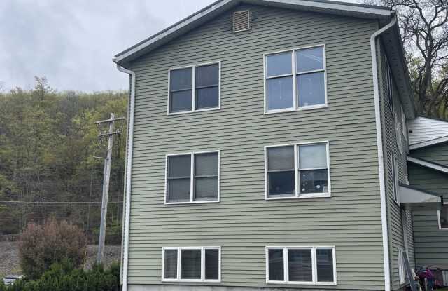654 Spencer Road