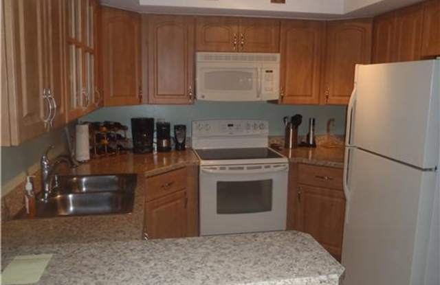 6134 Seven Springs Boulevard 40d, Greenacres, FL 33463