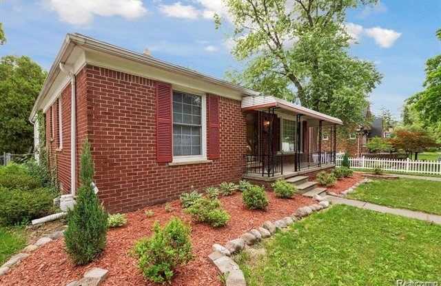 11410 Auburndale Street