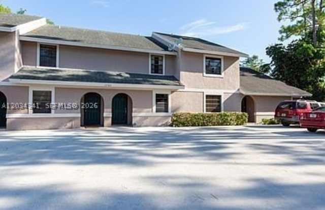 13785 Bottlebrush Court Ct