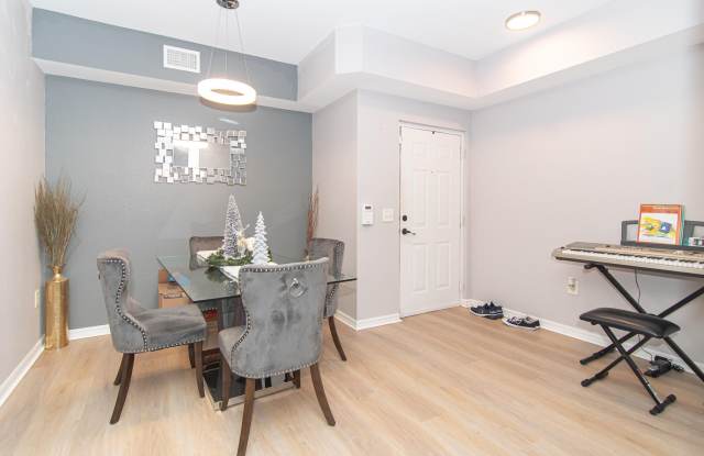 350 Crestwood Circle