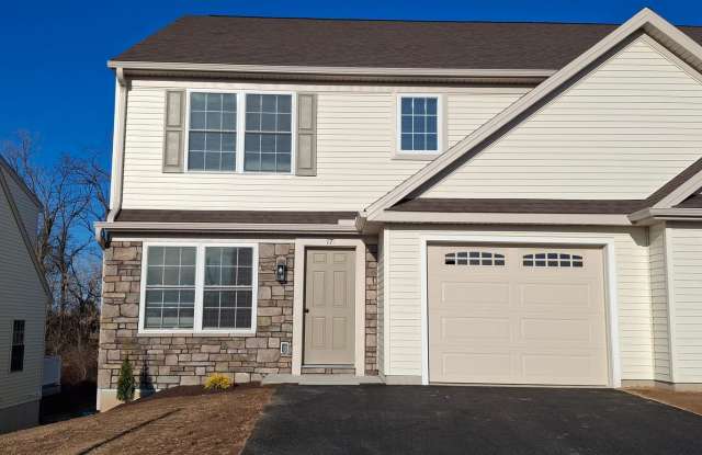 Photo of 3 Bedroom 2.5 Bathroom Available in Elizabethtown!